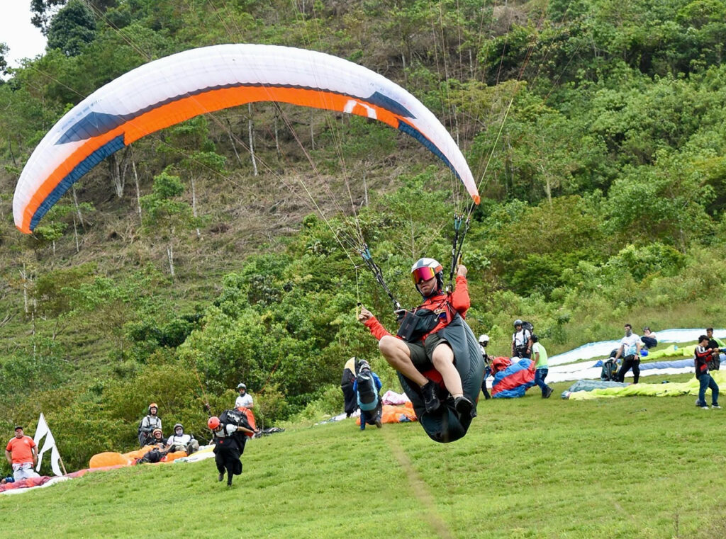 el-open-roldanillo-2025-esta-listo-para-elevar-el-deporte-del-parapente-a-nuevas-alturas-en-colombia-03