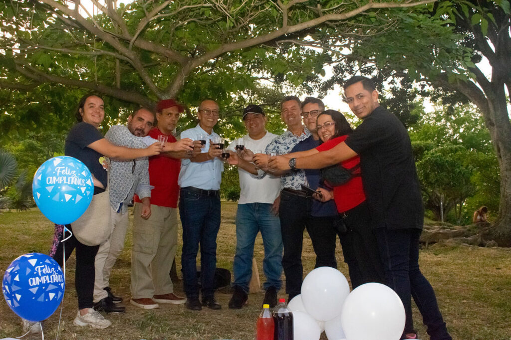 freddy-cumple-feliz-su-cumpleanos-02