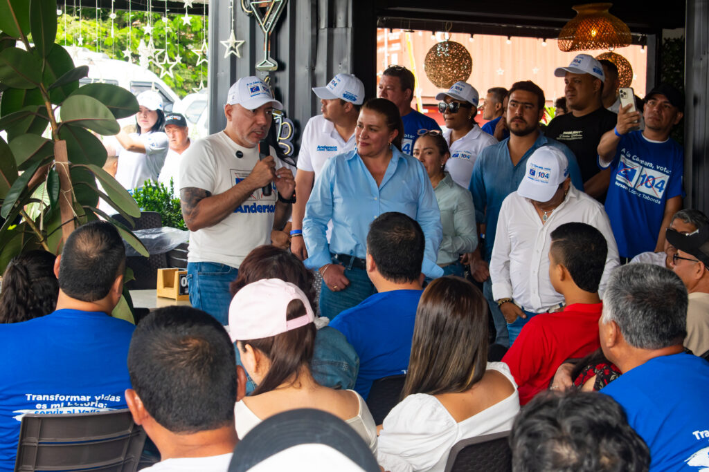 trabajo-social-y-respaldo-politico-marcan-encuentro-conservador-en-tulua-02