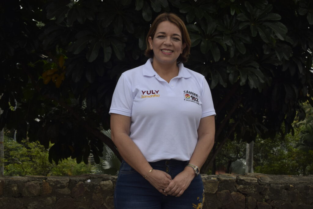 yuly-samantha-montano-lopez-e-familia-y-progreso-para-el-valle-04