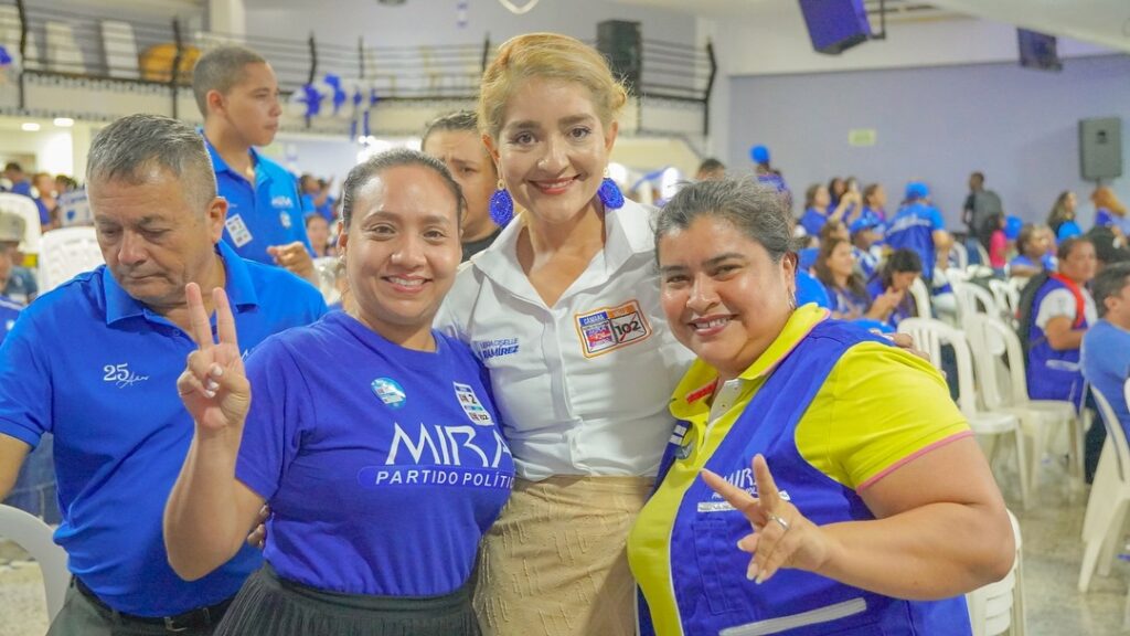 con-gran-participacion-ciudadana-el-partido-mira-cerro-campana-en-cali-04