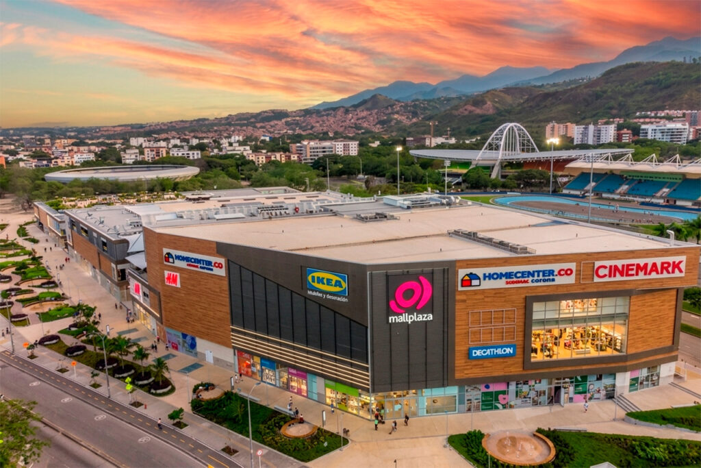 viaje-al-paraiso-la-historia-de-efrain-y-maria-cobra-vida-en-mallplaza-cali-03