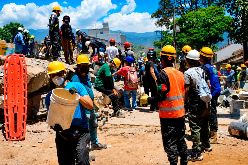 colombia-se-levanta-solidaridad-y-esperanza-tras-el-terremoto-del-10-de-agosto-02