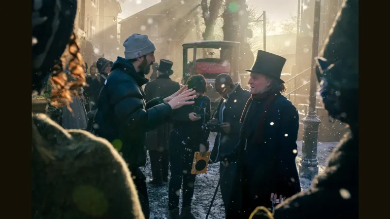 johnny-depp-protagoniza-ebenezer-una-nueva-version-de-un-cuento-de-navidad-01