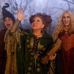 hocus-pocus-2-las-hermanas-sanderson-regresan-para-una-nueva-noche-de-halloween-01